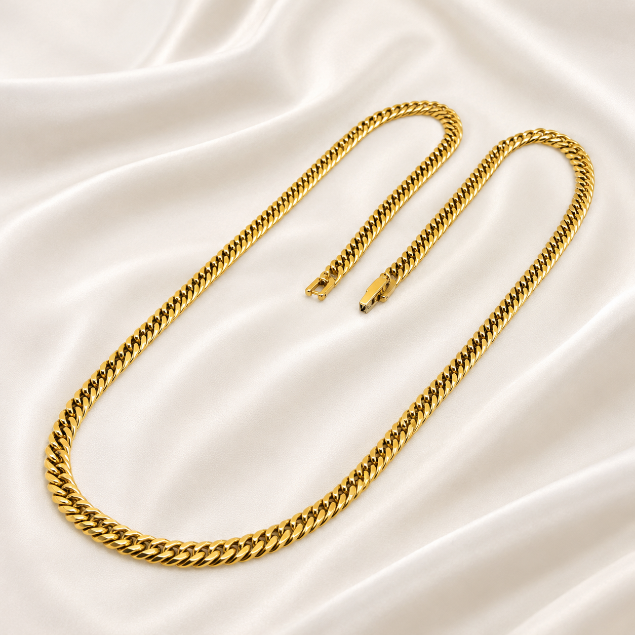 Japan Cut Gold Necklace with Clip Lock